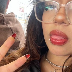 Meet your Posher, Fernanda